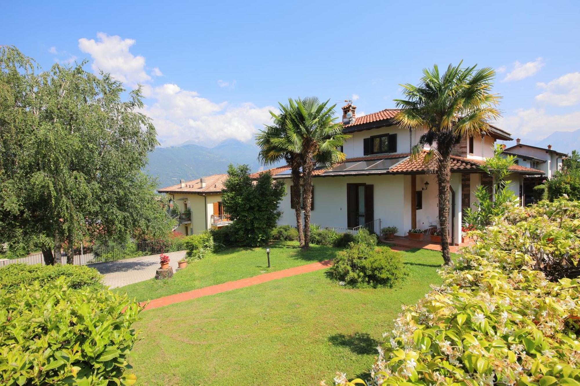 Villa Quattro Stagioni Colico Kültér fotó